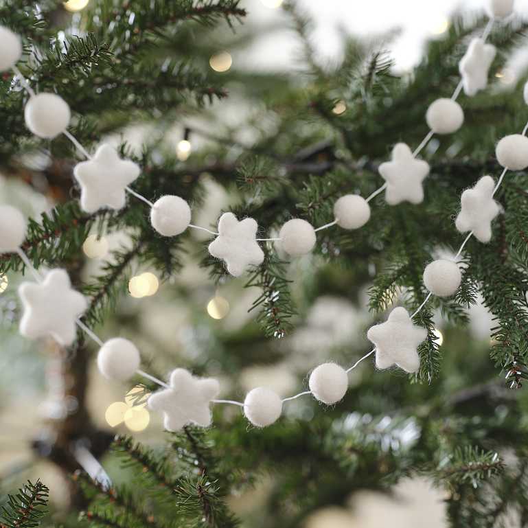 White Felt Beads & Stars Christmas Bunting