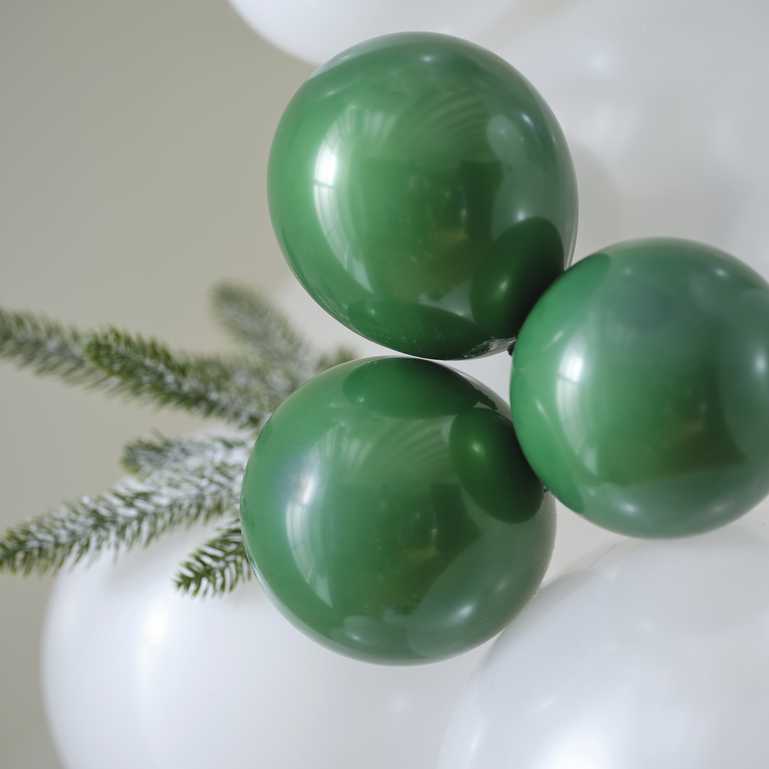 White & Green Winter Snow Foilage Balloon Garland Christmas Decoration