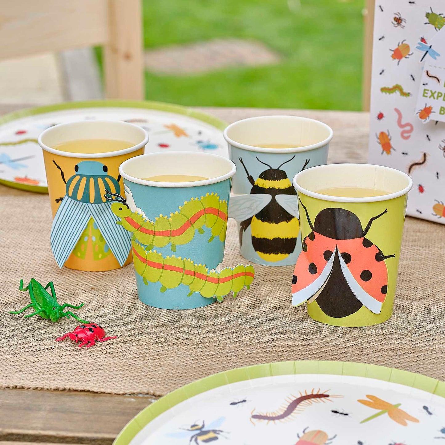 Insect & Bugs 3D Pop Out Paper Birthday Party Cups