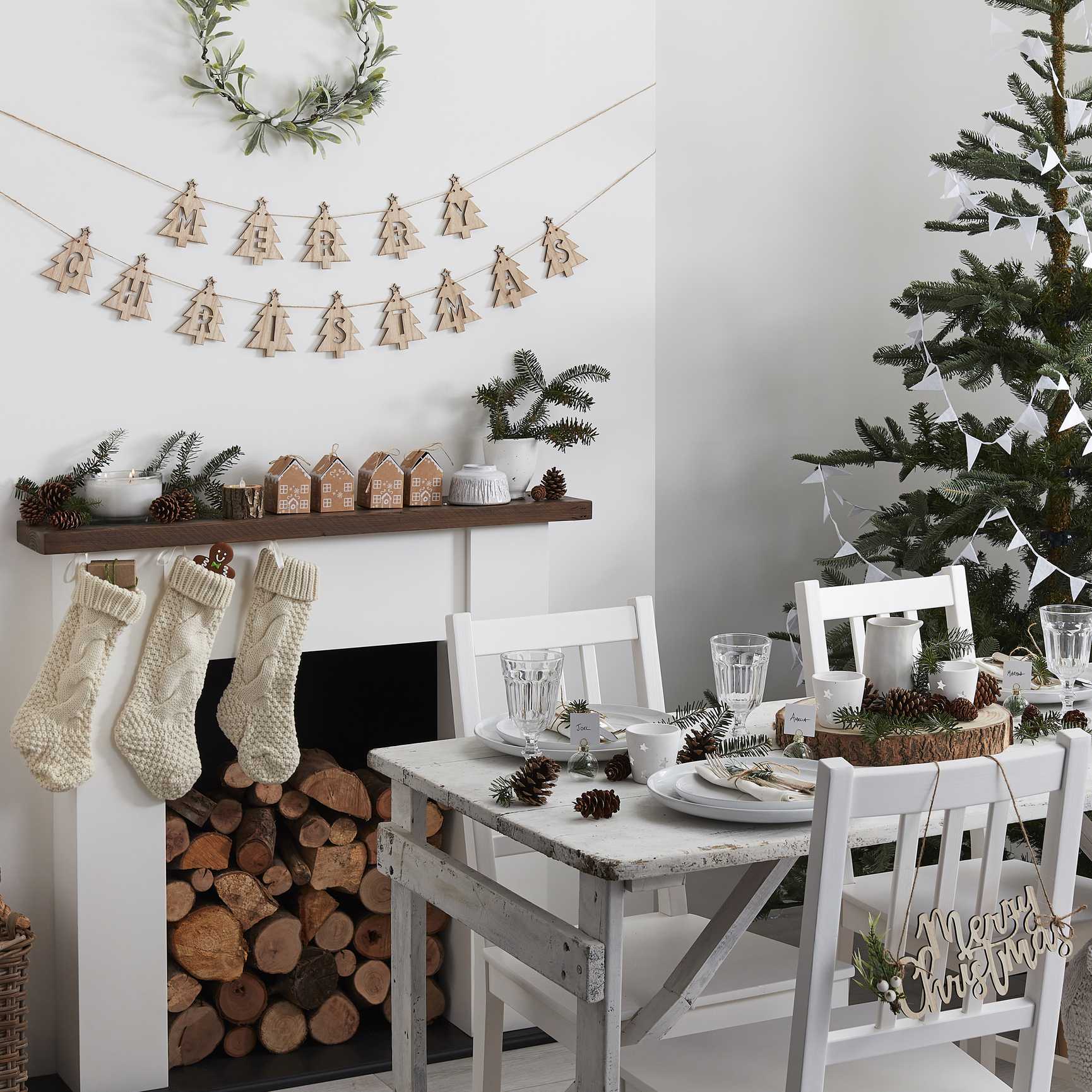christmas pine tree bauble name place setting card holder decoration for the dinner lunch table