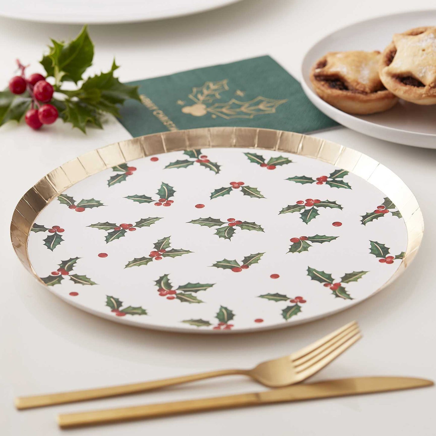 Christmas Holly Traditional Paper Party Plates Pk 8