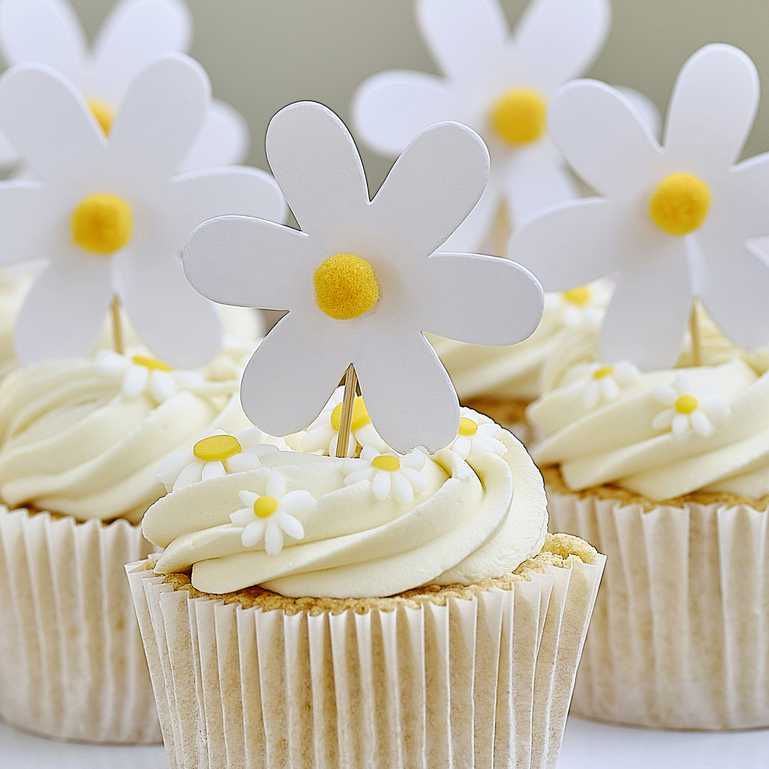 Daisy Flower Cupcake Cake Toppers