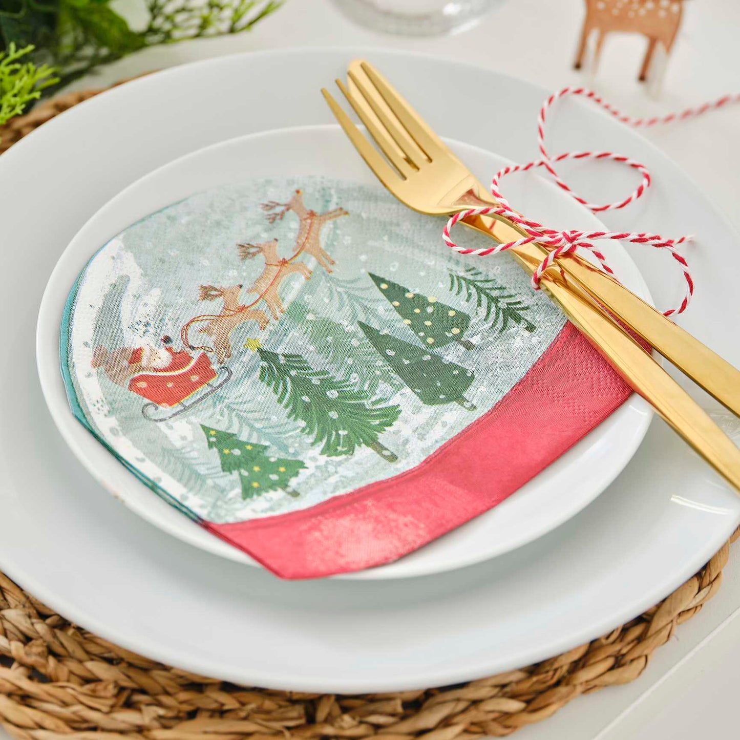 Eco-Friendly Christmas Snow Globe Paper Party Napkins