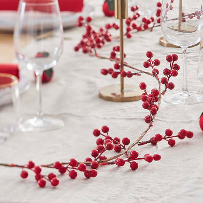 Red Christmas Berries Artificial Foilage Table Garland Decoration