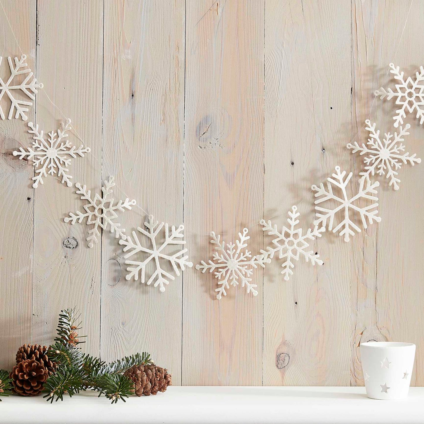 Winter Wonderland Christmas Glitter Snowflake Bunting Decoration